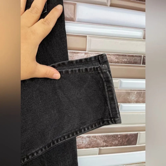 SOMETHING
NAVY Skinny Jeans with slit hem. Size 26 - Picture 11 of 13